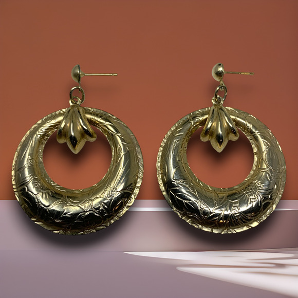 Vintage 1980s Gold Tone Engraved Pierced Dangle Earrings Bohemian Byzantine - Picture 1 of 5